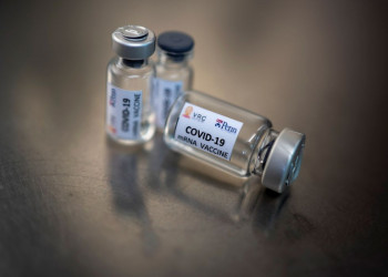 Fiocruz pede à Anvisa aval para importar 2 milhões de doses de vacina contra Covid-19